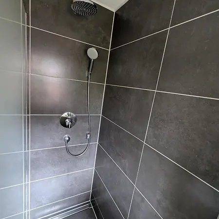 Garten 2-zimmer Whg In Bestlage In Rottach-egern, 400m Vom * Роттах-Эгерн