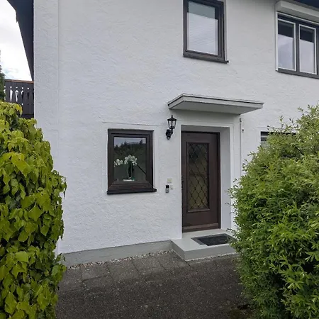Garten 2-zimmer Whg In Bestlage In Rottach-egern, 400m Vom Роттах-Эгерн